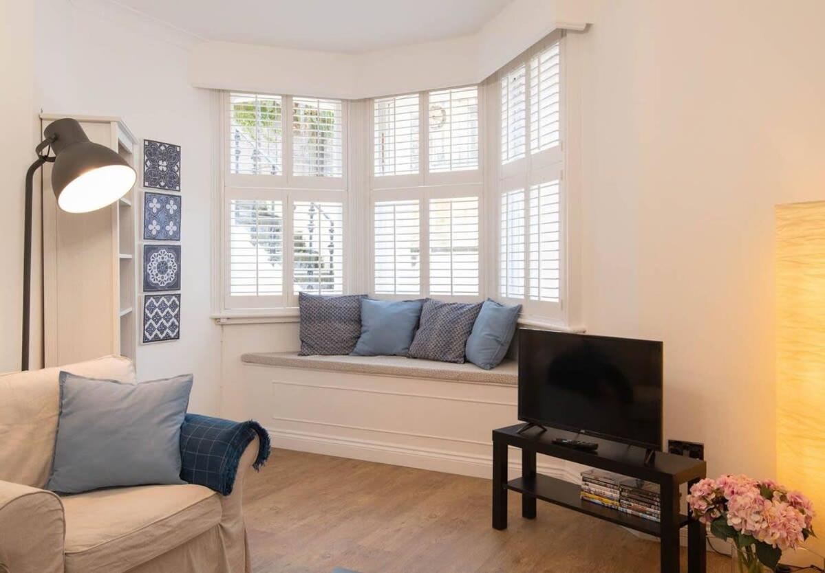 Stylish Apartment Close To The Sea Hove Esterno foto