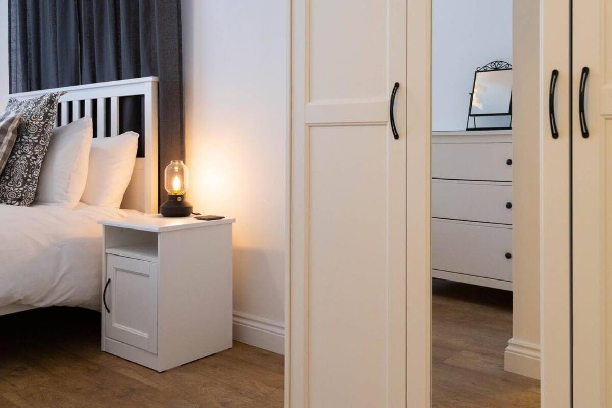 Stylish Apartment Close To The Sea Hove Esterno foto