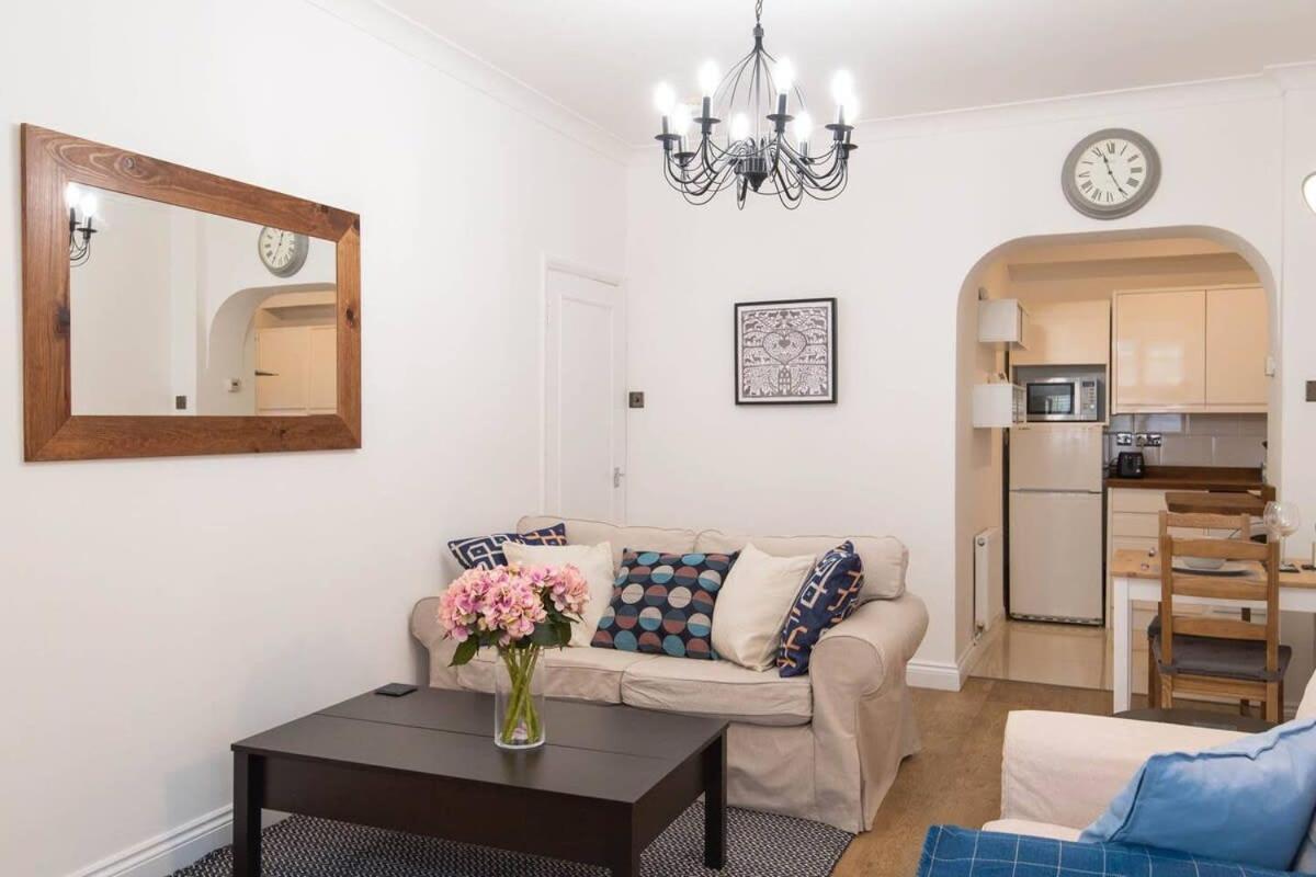 Stylish Apartment Close To The Sea Hove Esterno foto
