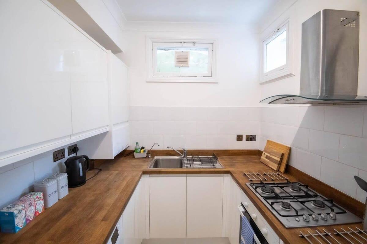 Stylish Apartment Close To The Sea Hove Esterno foto