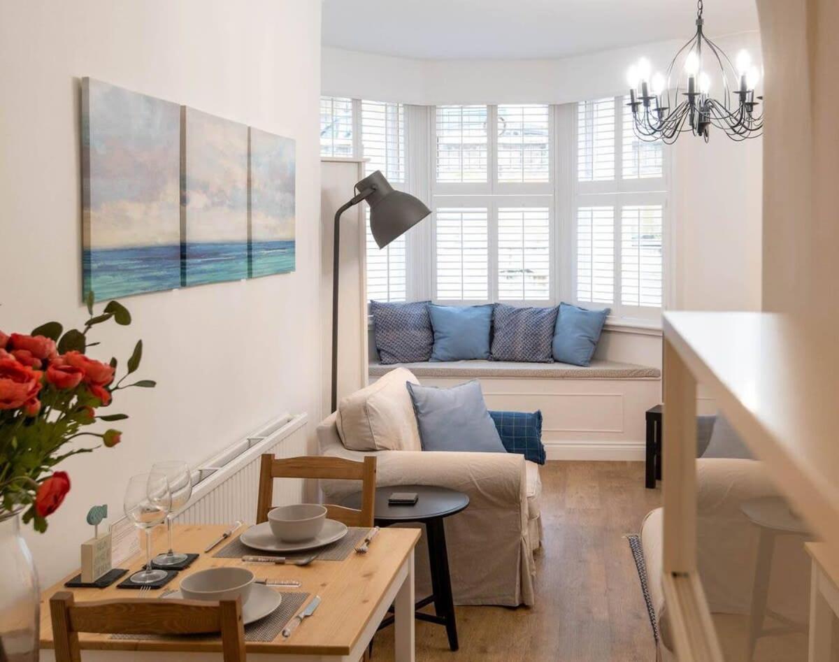 Stylish Apartment Close To The Sea Hove Esterno foto