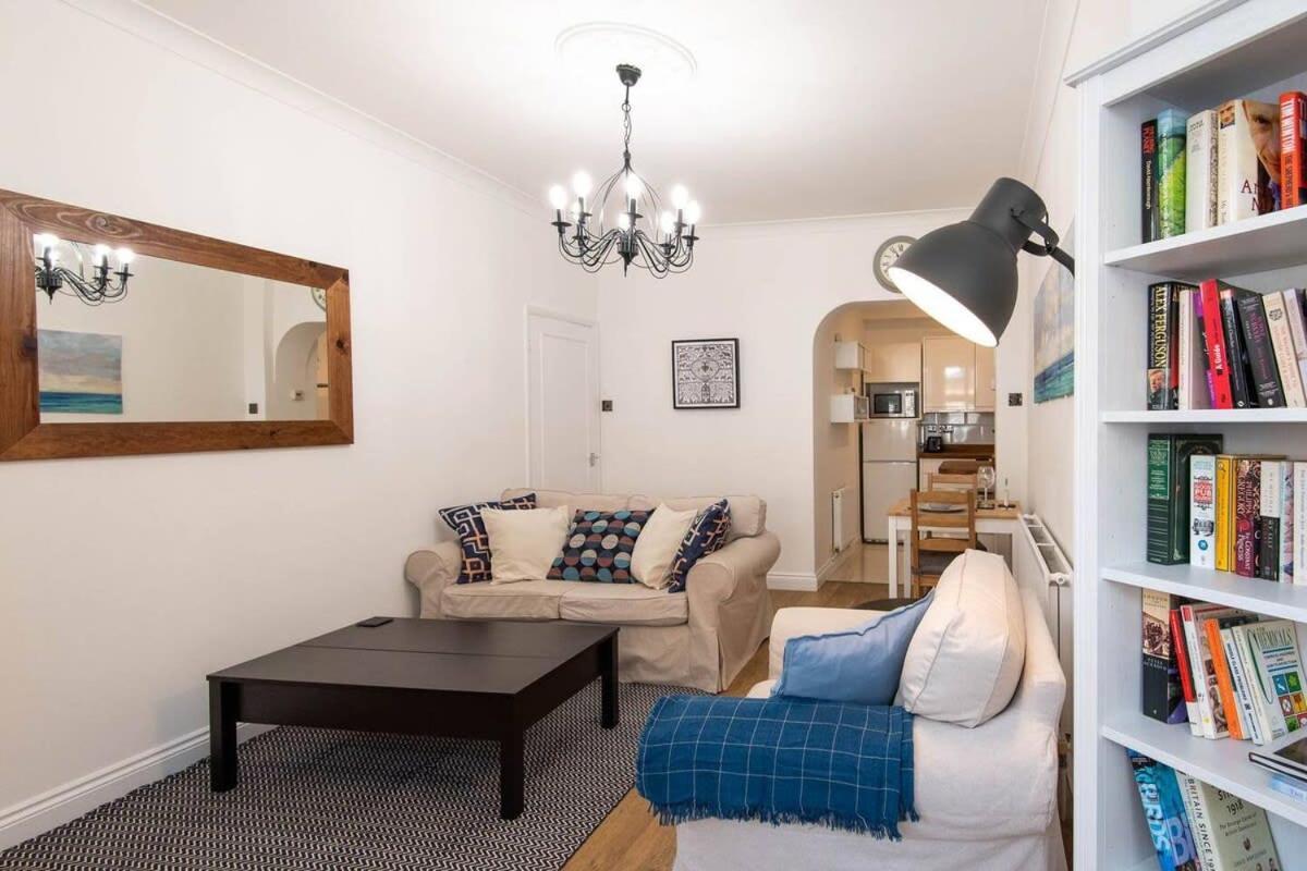 Stylish Apartment Close To The Sea Hove Esterno foto